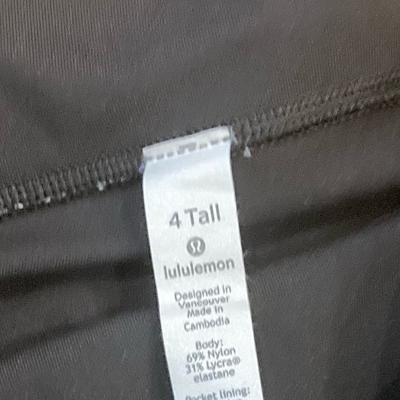 LULULEMON Speed Up Tight Legging Pockets Black Size 4 Tall - Picture 14 of 16